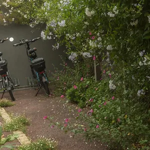 D'hote Et Du Jardin Des Corsaires Gasthof