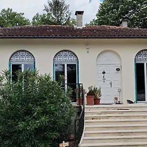  Bed & Breakfast La Casanat Frankrijk